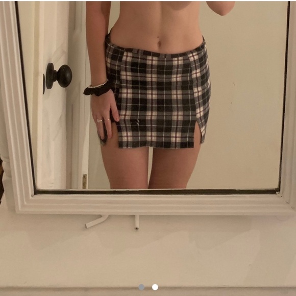 Plaid Skirt - Picture 2 of 2
